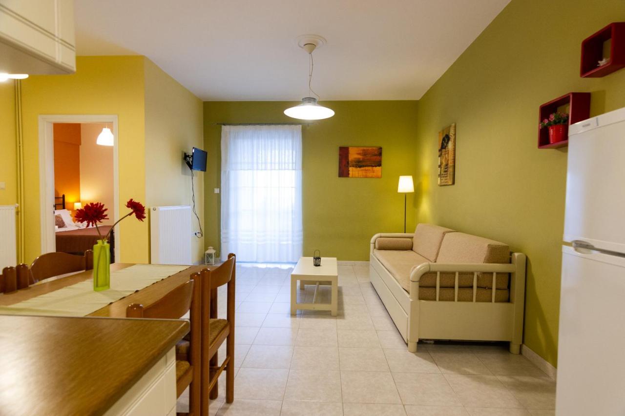 Aparthotel Elaionas Leonídion Exteriér fotografie